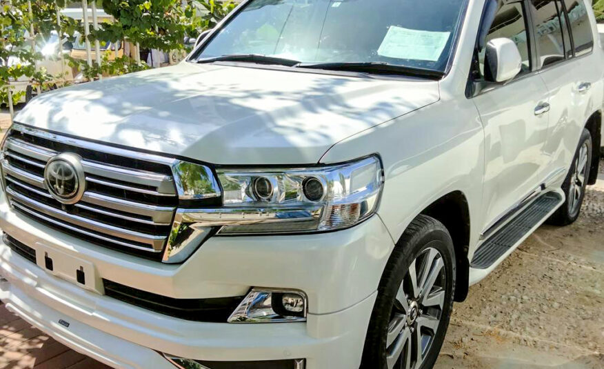 Toyota Landcruiser Zx 2016