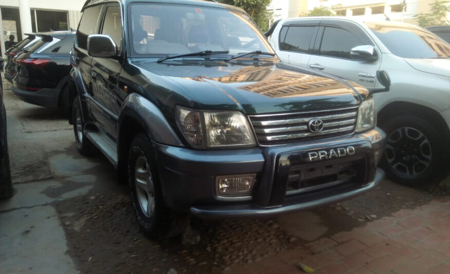 Land Cruiser Prado RZ Model 2000