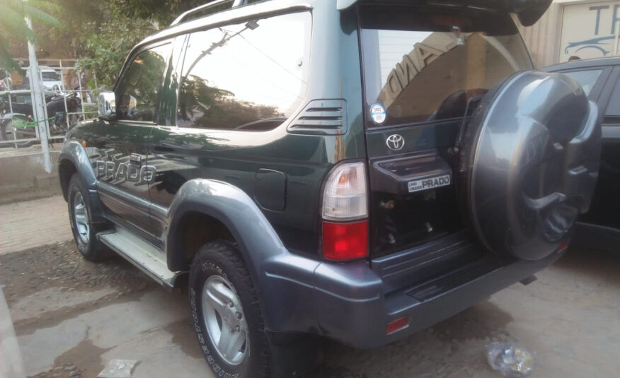 Land Cruiser Prado RZ Model 2000