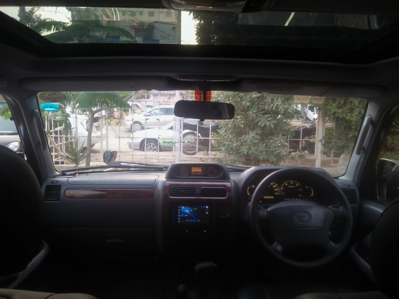 Land Cruiser Prado RZ Model 2000