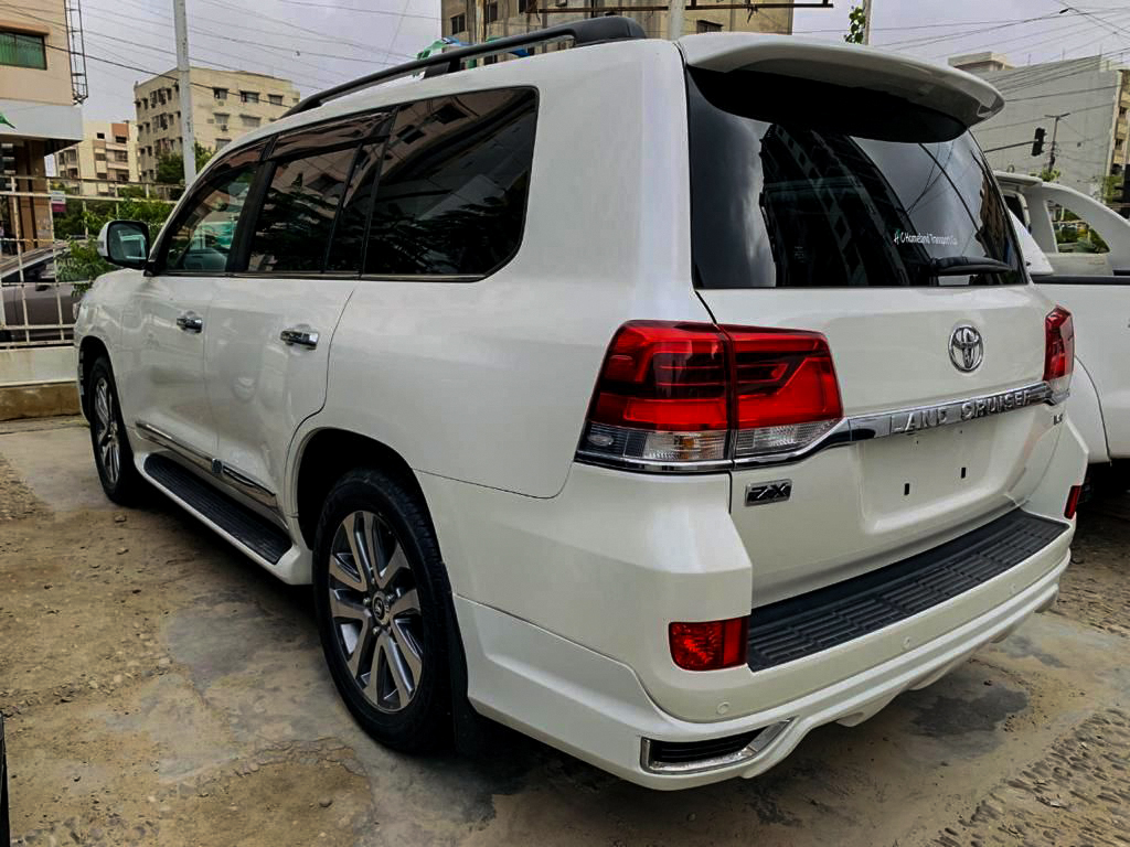 Toyota Landcruiser Zx 2017 Model