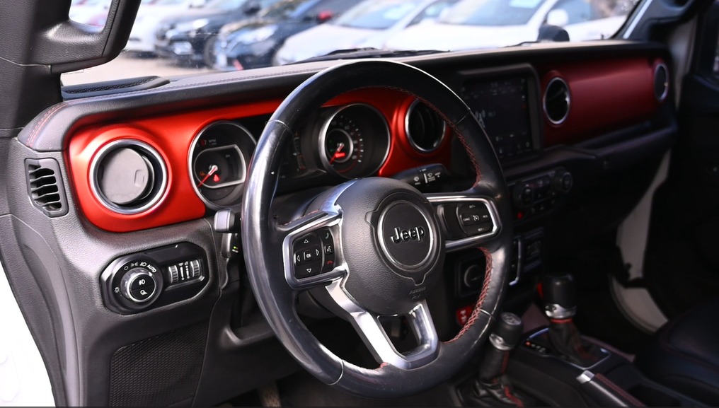 Jeep Rubicon Gladiator White