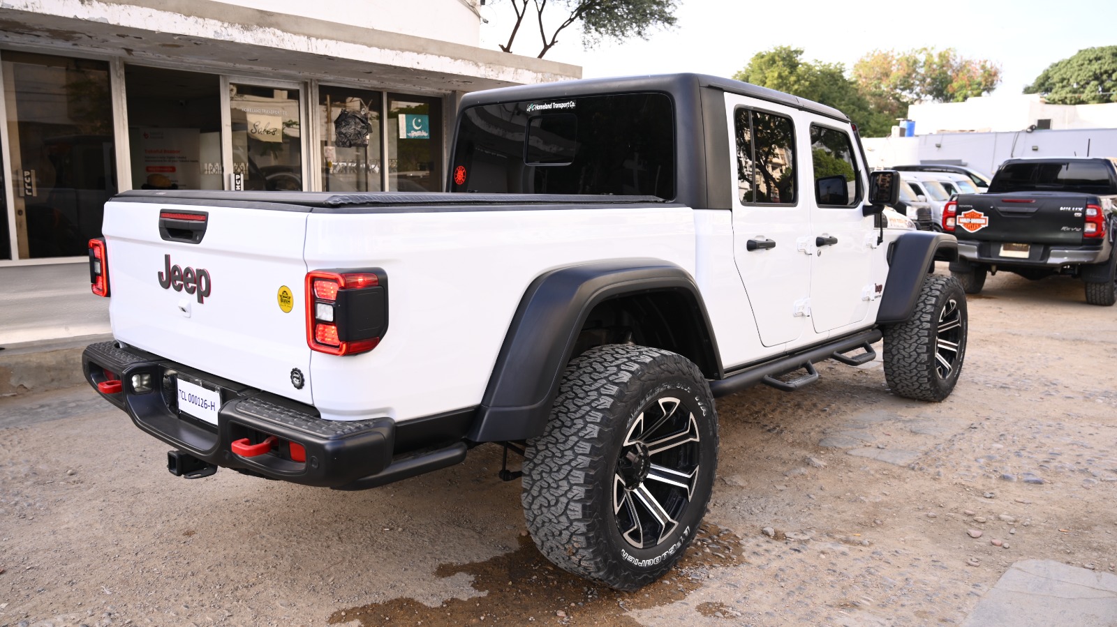 Jeep Rubicon Gladiator White