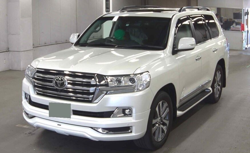 Toyota Land Cruiser ZX PearlWhite 2019