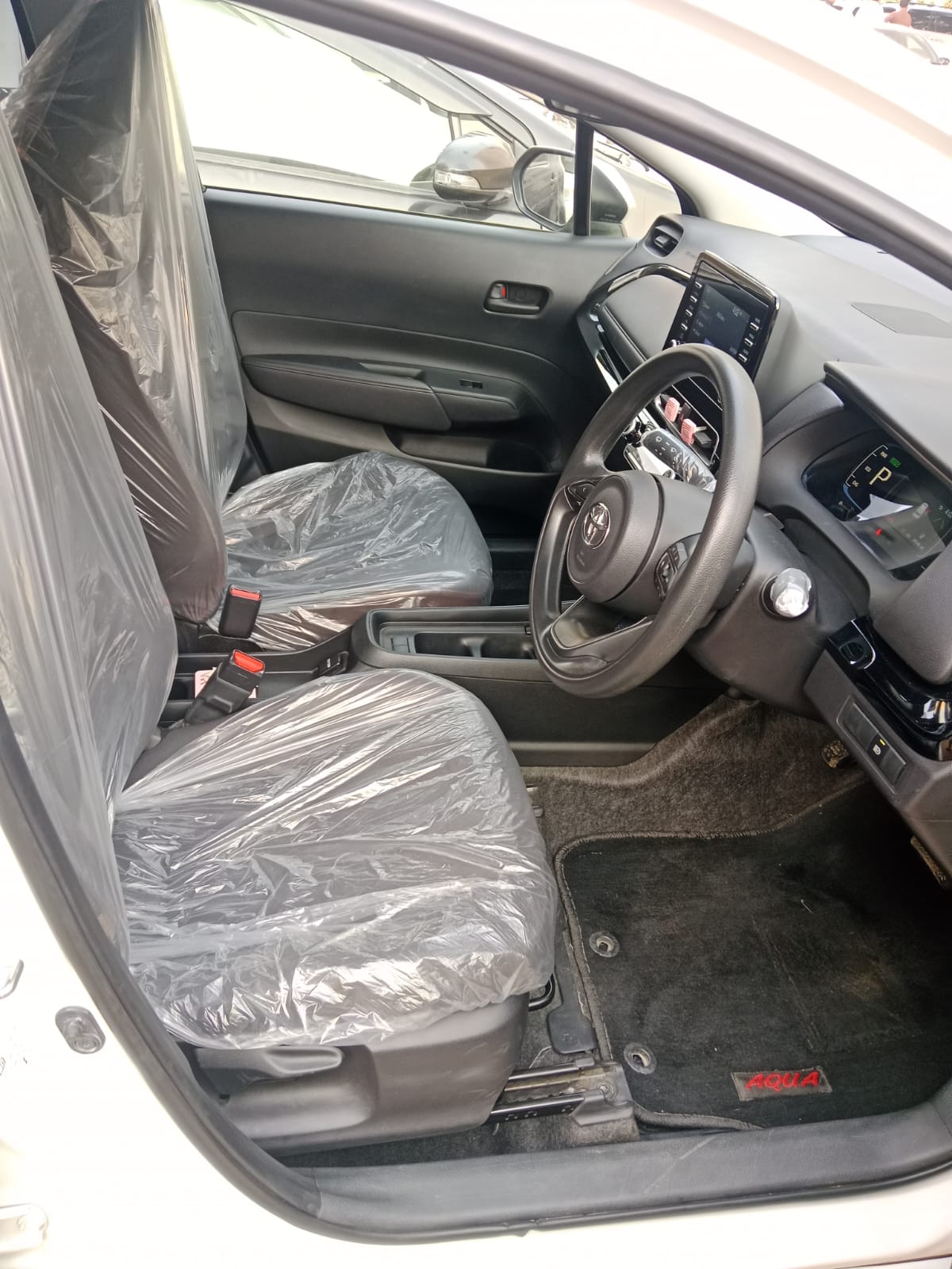 Toyota Aqua 2021 full option